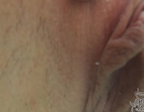 052422_pretty_model_amelia_miller_underwater_dildo_masturbation_with_cameramans_helping_hand