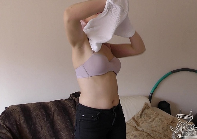 101818_hot_pink_hair_blonde_rachel_first_time_on_the_white_casting_couch_dirty_directors_helping_hand_helping_her_get_off